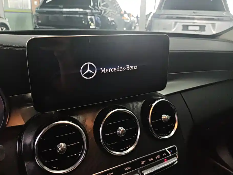 Mercedes-Benz C-Class 2019 — фото 13