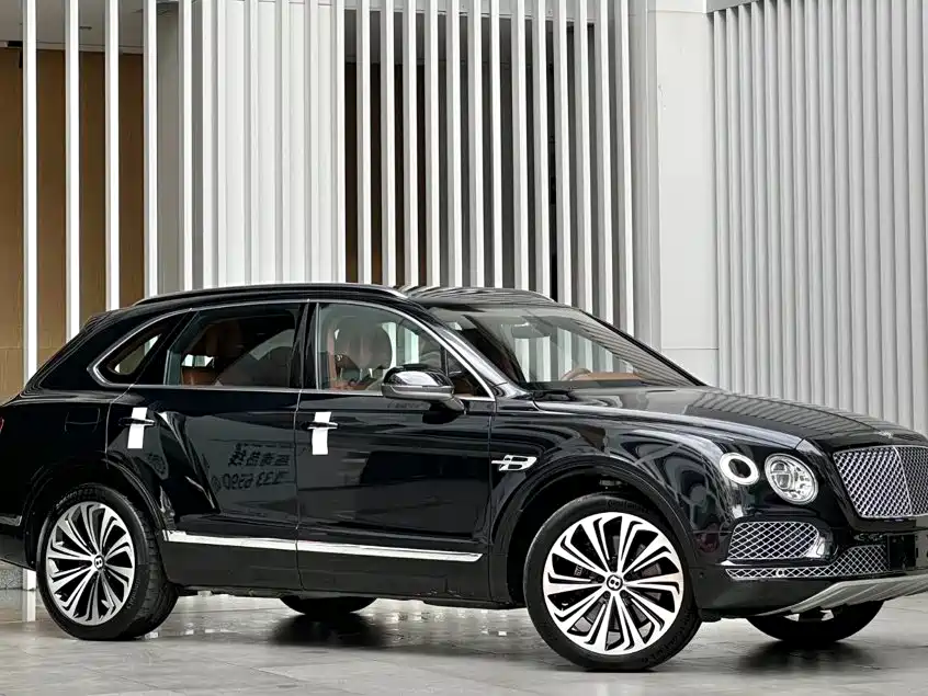 Bentley Bentayga 2019 — фото 3