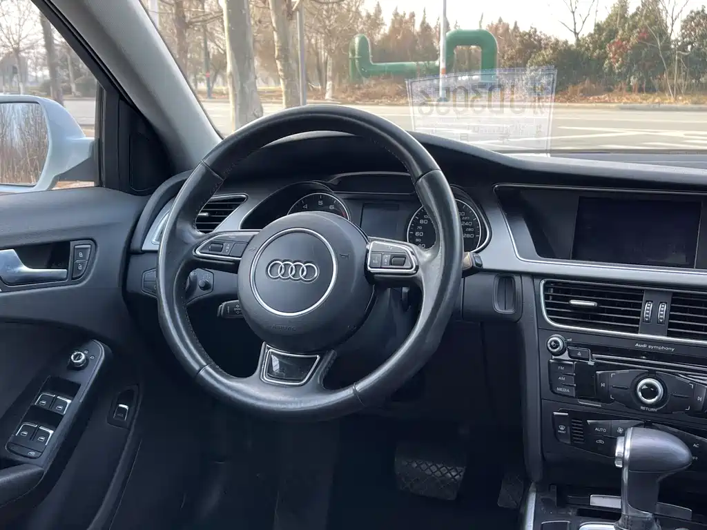 Audi A4L 2013 — фото 15