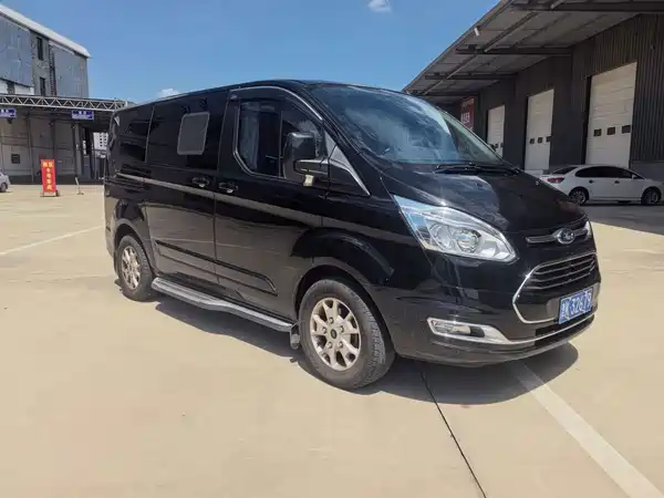 Ford Tourneo 2022
