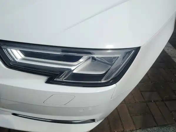 Audi A4L 2018