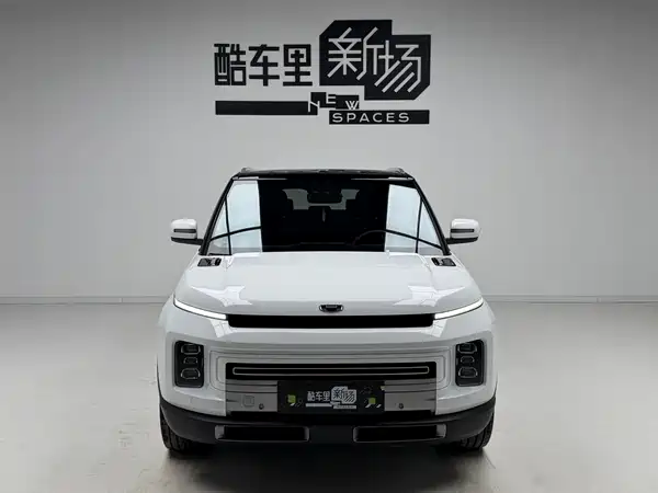 Geely ICON 2021