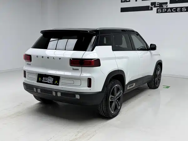 Geely ICON 2021