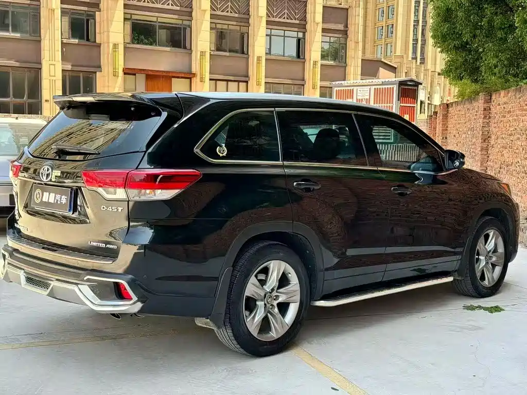 Toyota Highlander 2016 — фото 9
