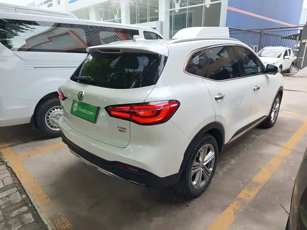 MG HS 2019