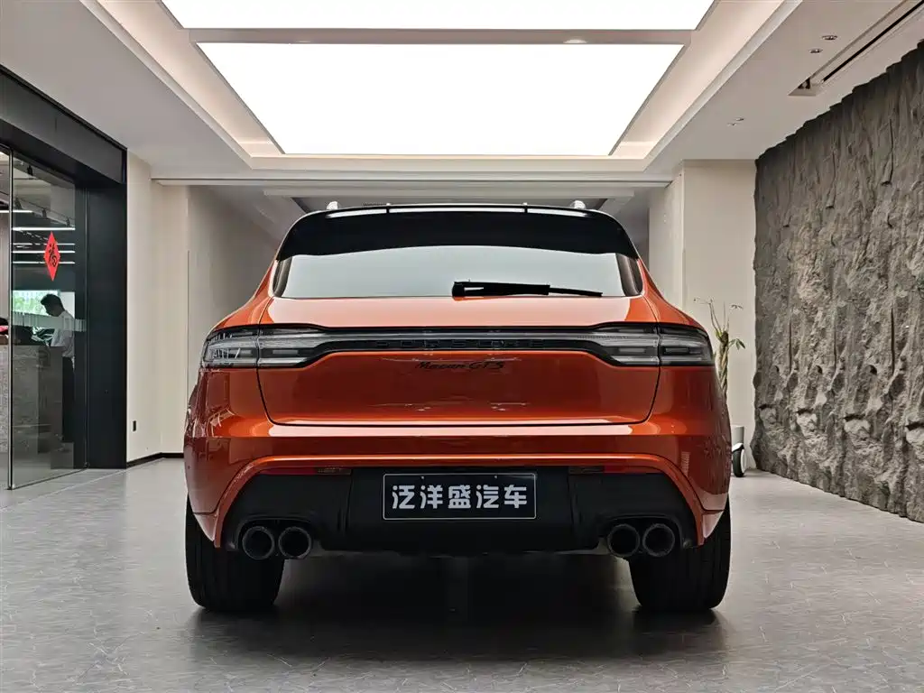 Porsche Macan 2023 — фото 18