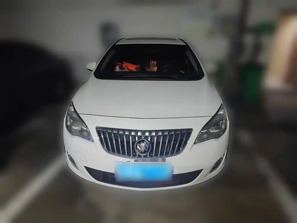 Buick Excelle 2015 — фото 24