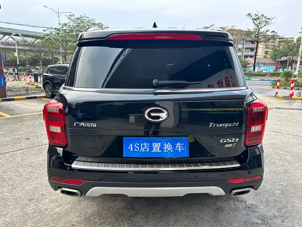 GAC Trumpchi GS8 2017