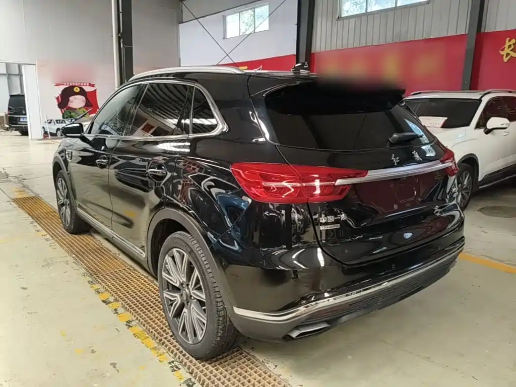 Hongqi HS5 2022