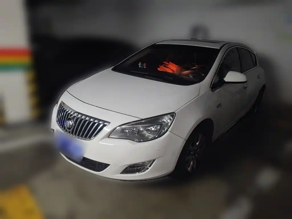 Buick Excelle 2015 — фото 2