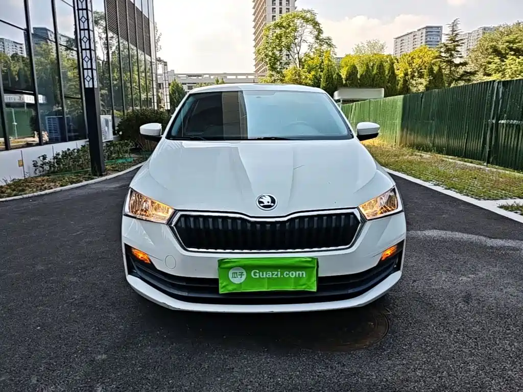 Skoda Rapid 2021 — фото 3