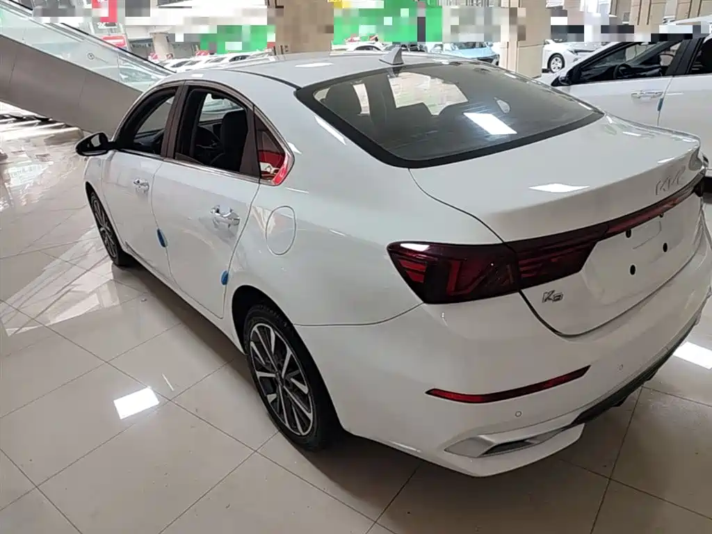 Kia K3 2022 — фото 5