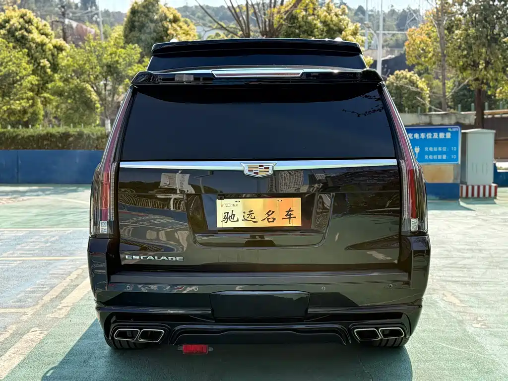 Cadillac Escalade 2019 — фото 16