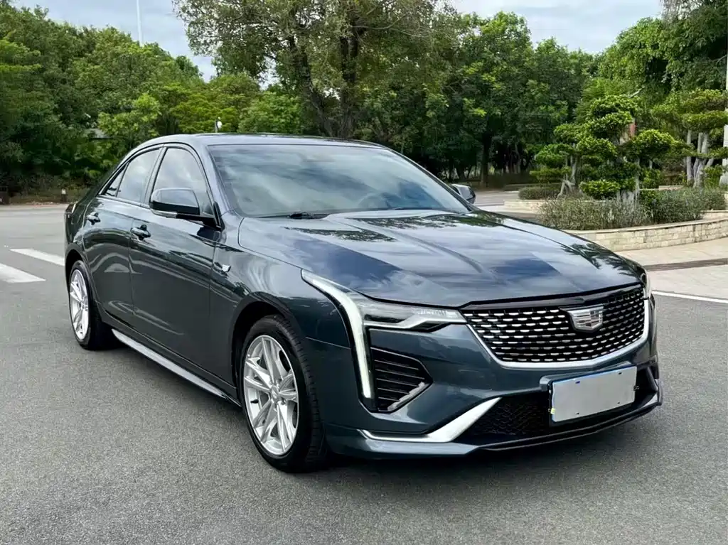 Cadillac CT4 2021 — фото 1