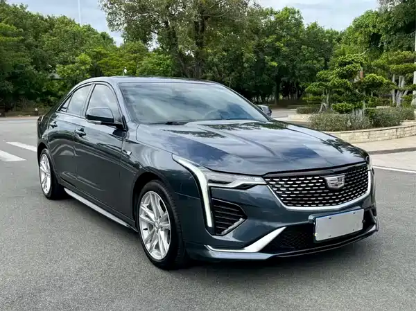 Cadillac CT4 2021