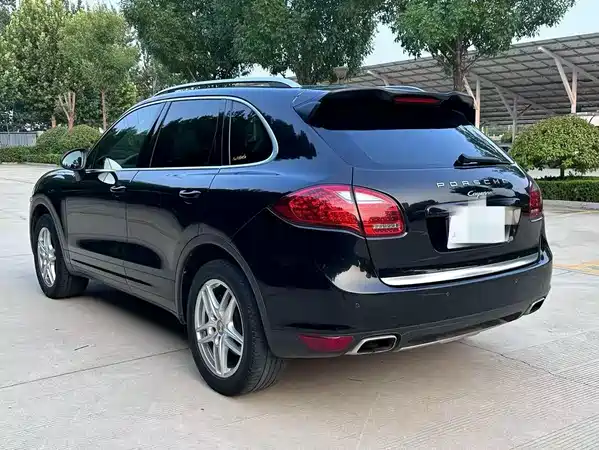 Porsche Cayenne 2012