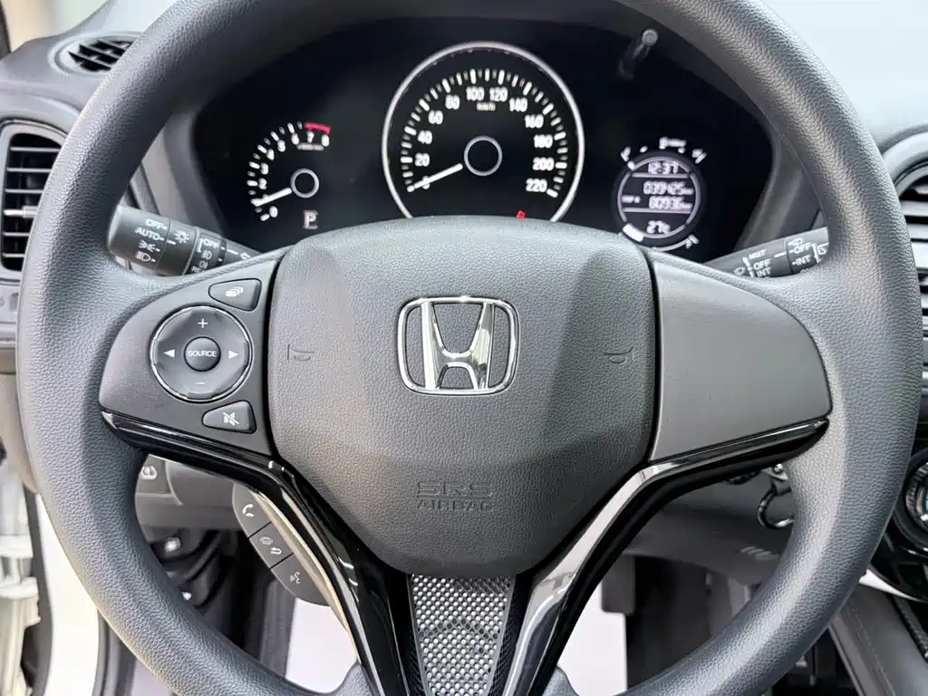 Honda Vezel 2022 — фото 13