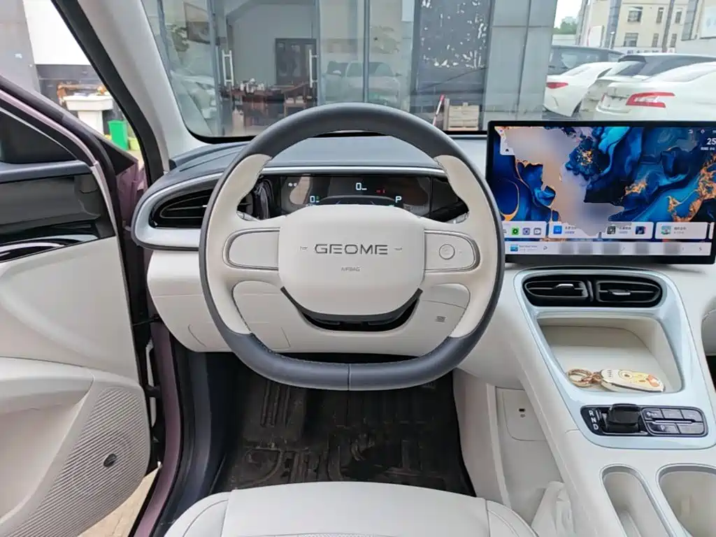 Geely Galaxy Starwish 2025 — фото 11