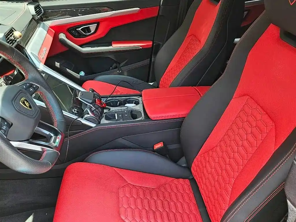 Lamborghini Urus 2020