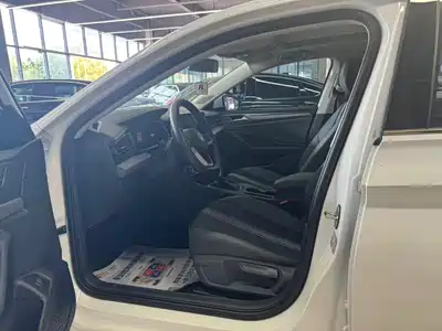 Volkswagen Sagitar 2024