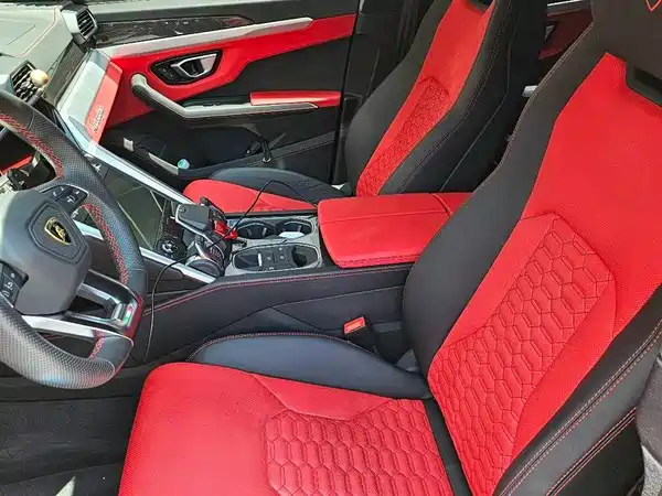 Lamborghini Urus 2020