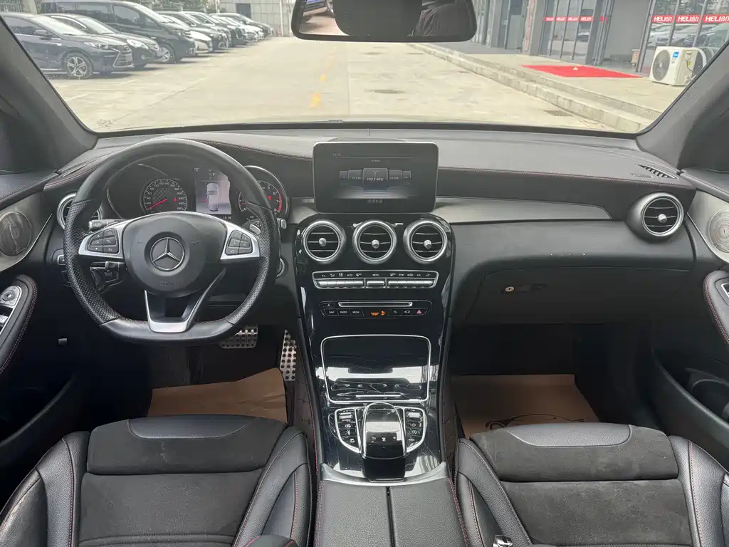 Mercedes-Benz GLC AMG 2017 — фото 10