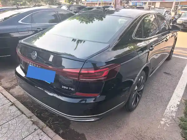 Volkswagen Passat 2021