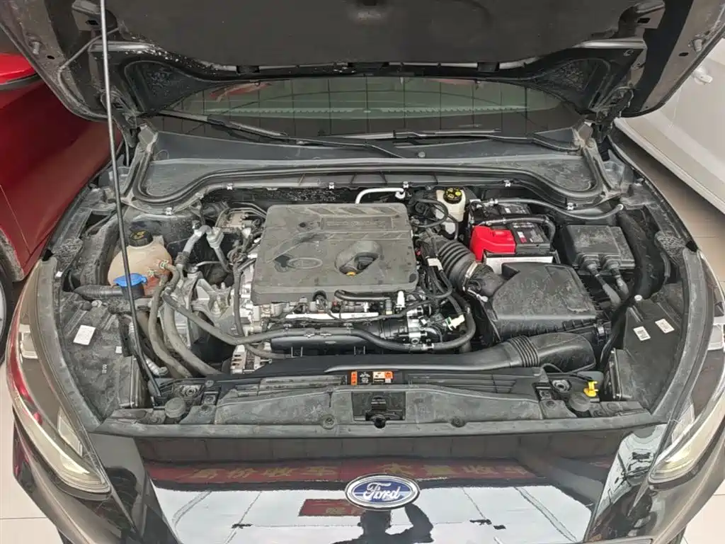 Ford Focus 2020 — фото 20