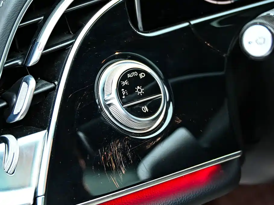 Mercedes-Benz E-Class 2024 — фото 25