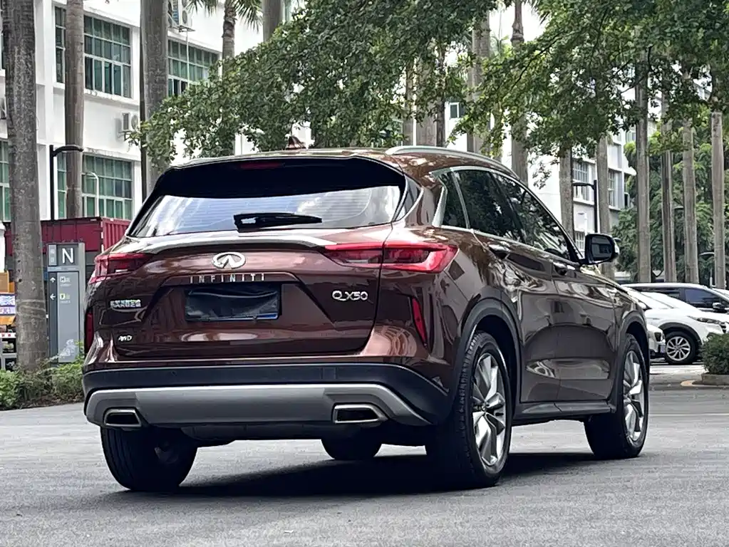 Infiniti QX50 2023 — фото 17