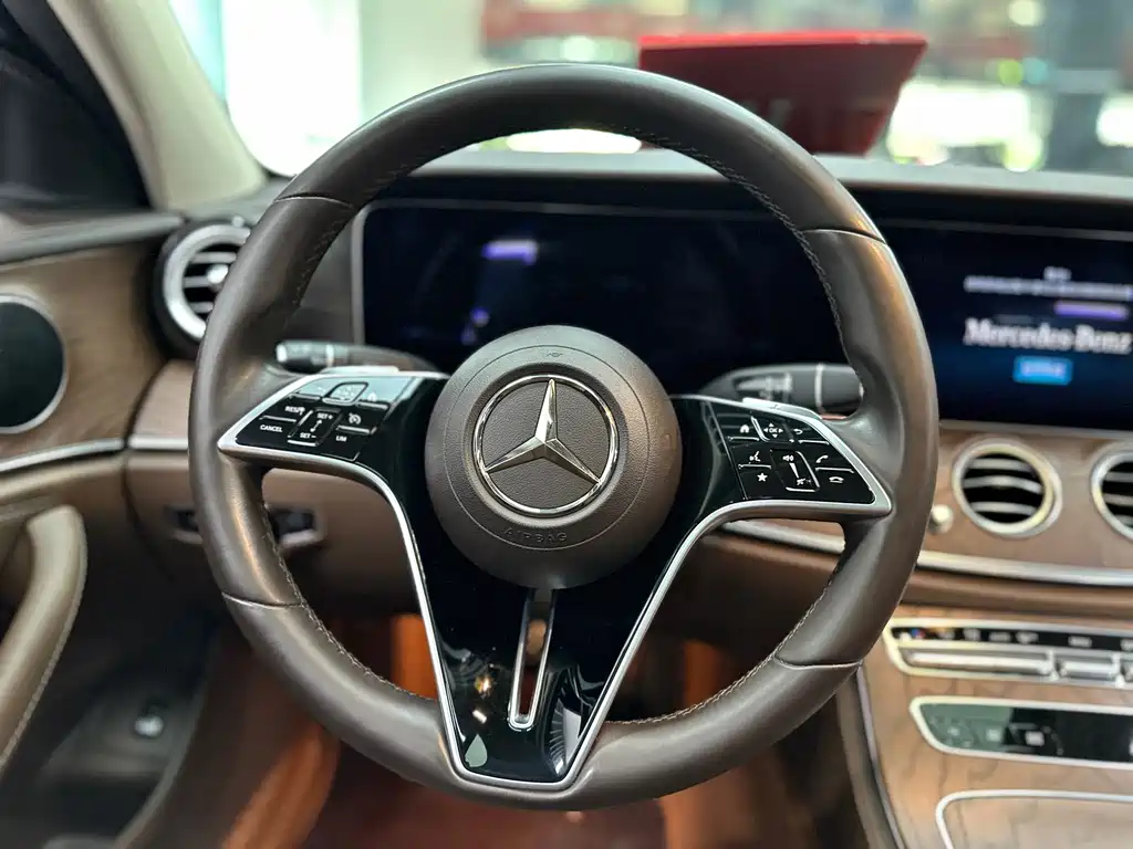 Mercedes-Benz E-Class 2021 — фото 7