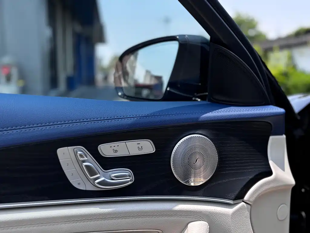 Mercedes-Benz E-Class 2022 — фото 13