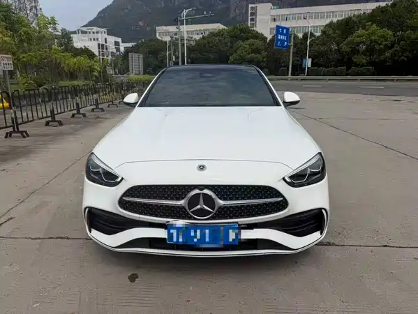 Mercedes-Benz C-Class 2023