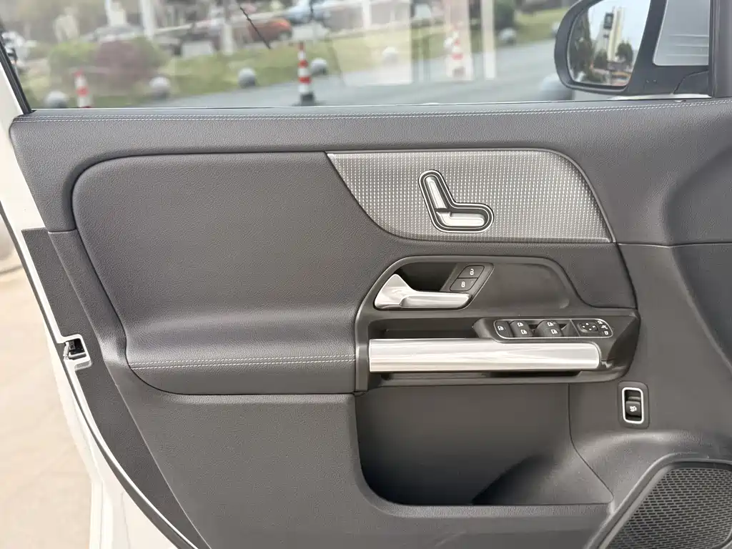 Mercedes-Benz GLA 2021 — фото 20