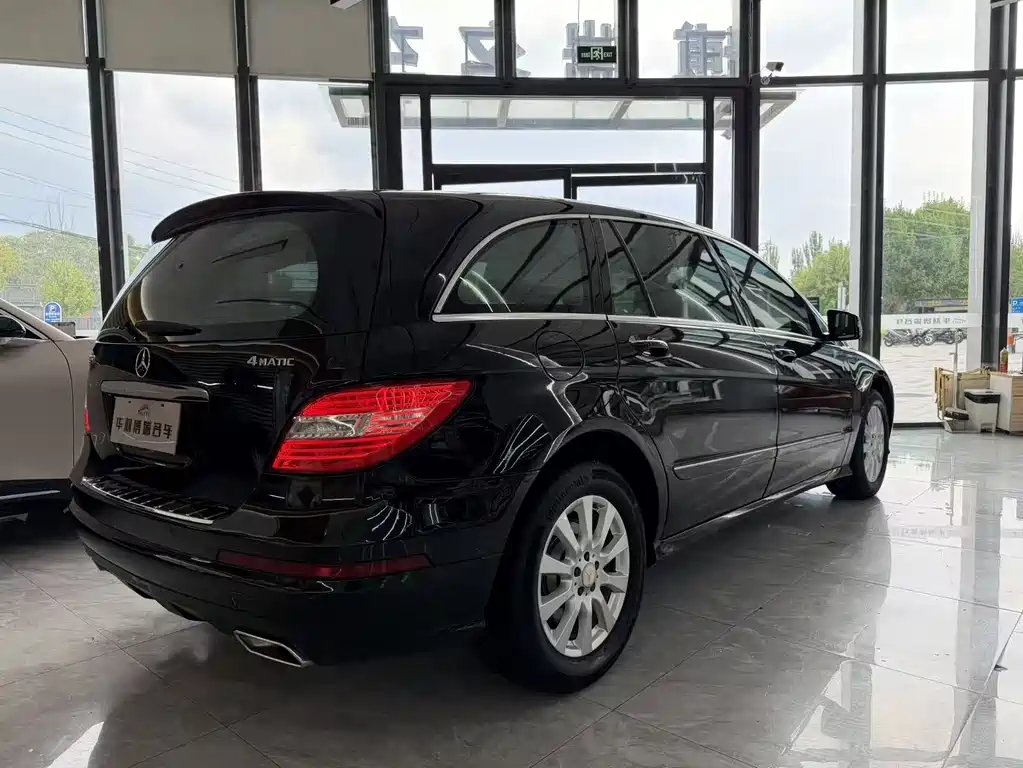 Mercedes-Benz R-Class 2010 — фото 14