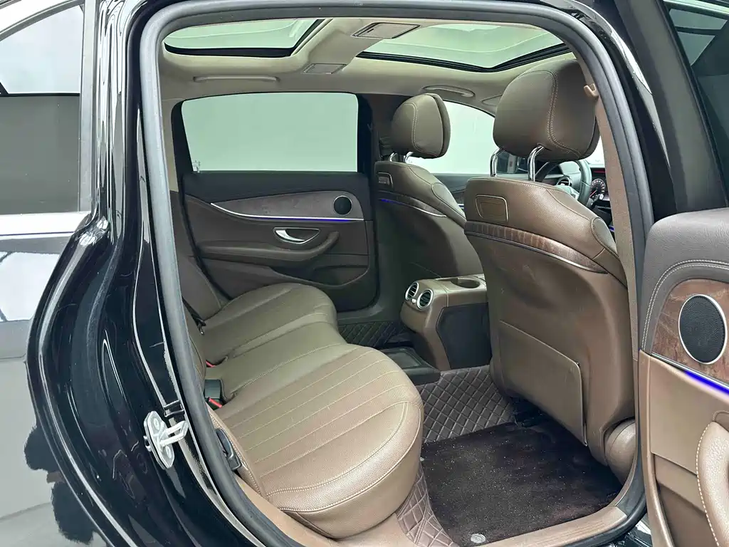 Mercedes-Benz E-Class New Energy 2020 — фото 16