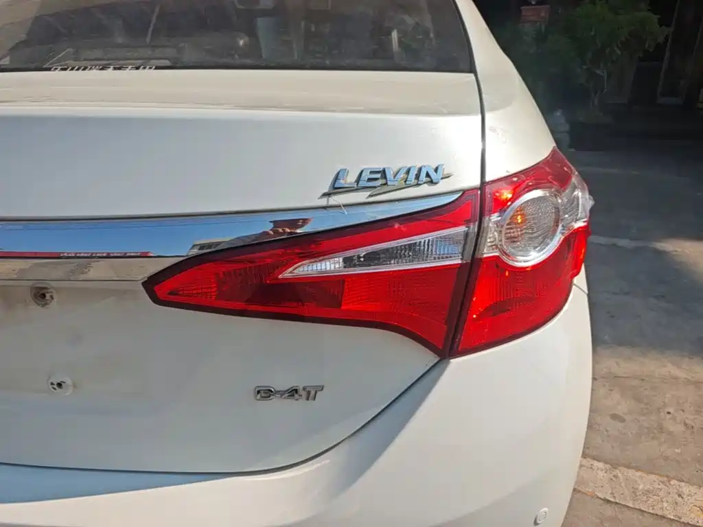 Toyota Levin 2017 — фото 8