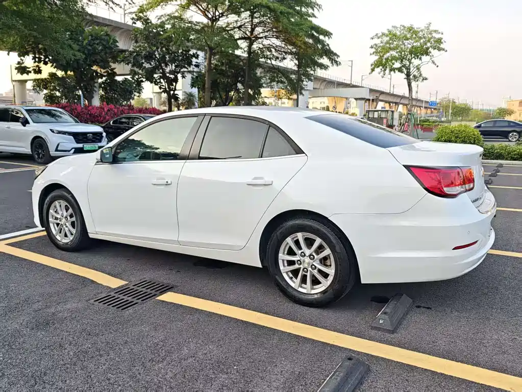 Chevrolet Malibu 2016 — фото 22
