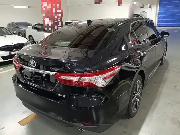 Toyota Camry 2021