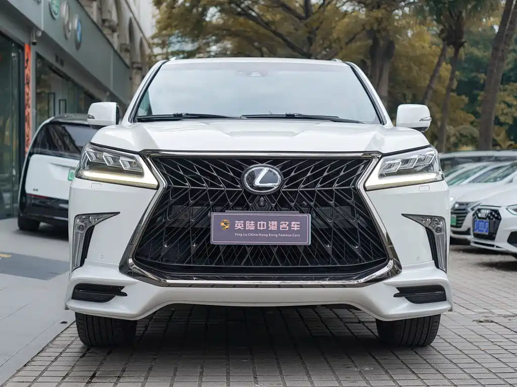 Lexus LX 2017 — фото 2