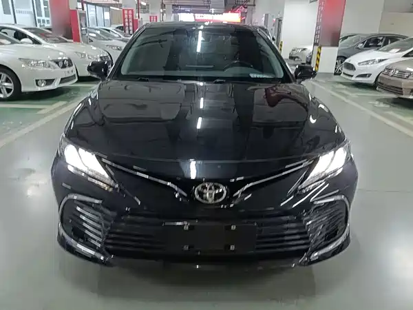 Toyota Camry 2021