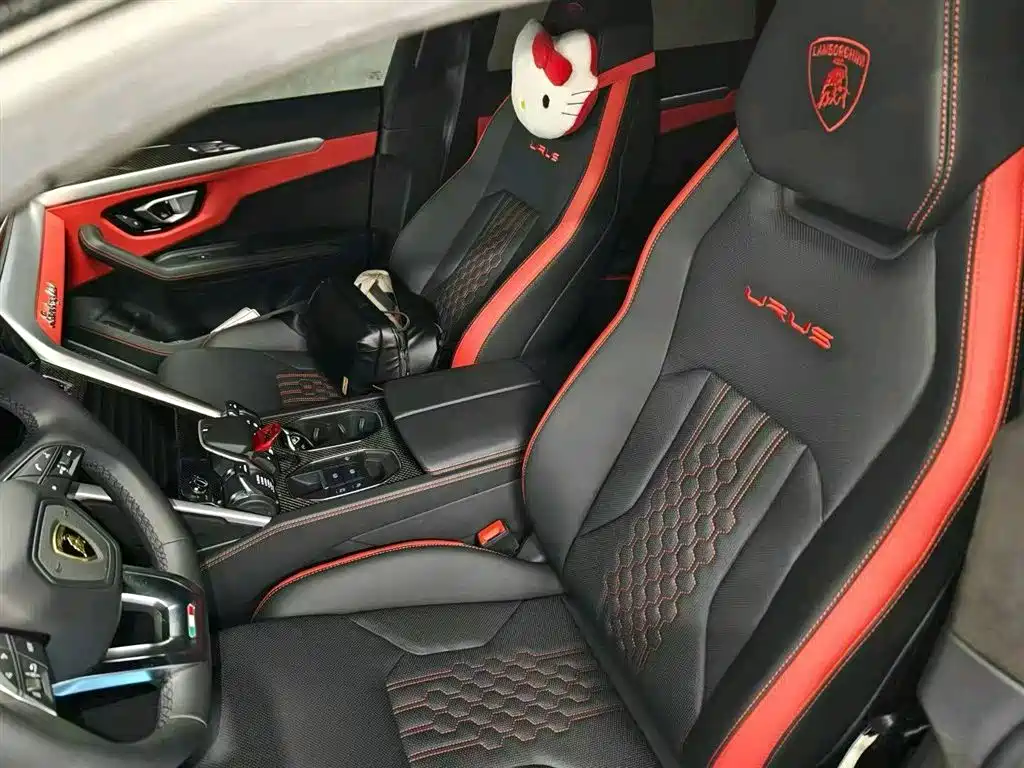 Lamborghini Urus 2024