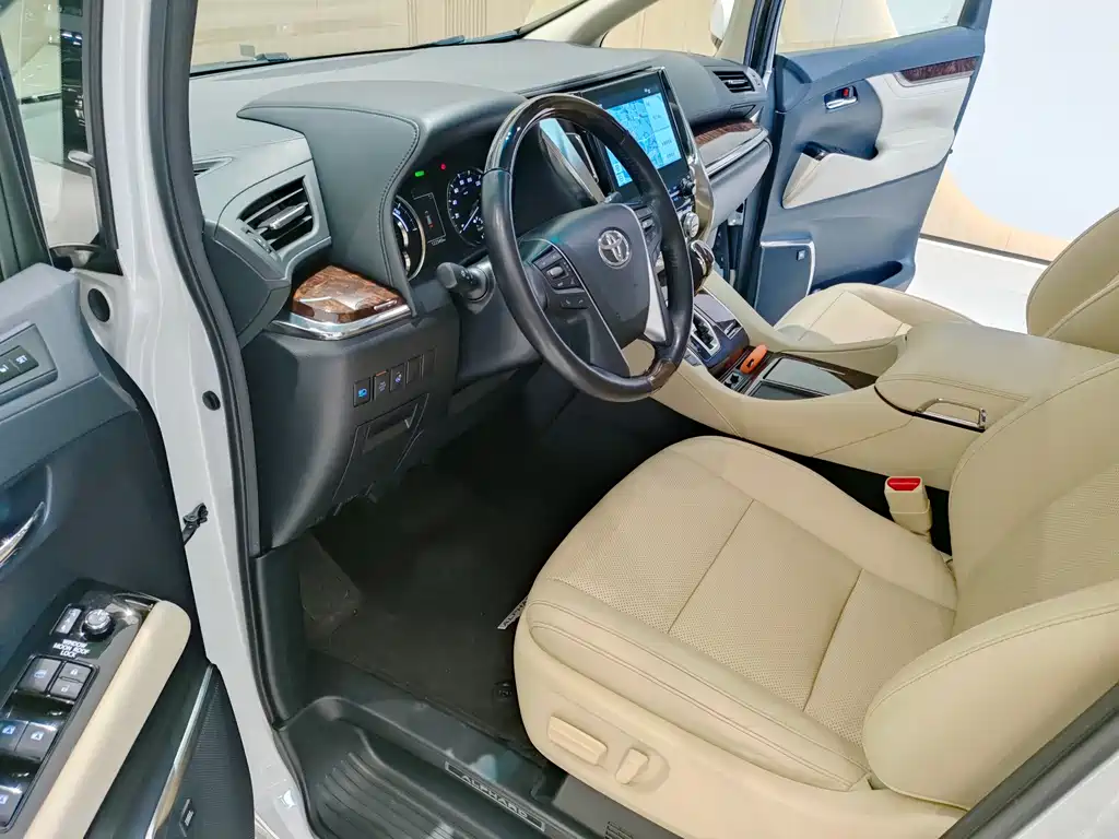Toyota Alphard 2021 — фото 9