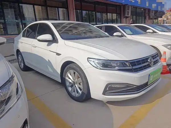 Volkswagen Bora 2021