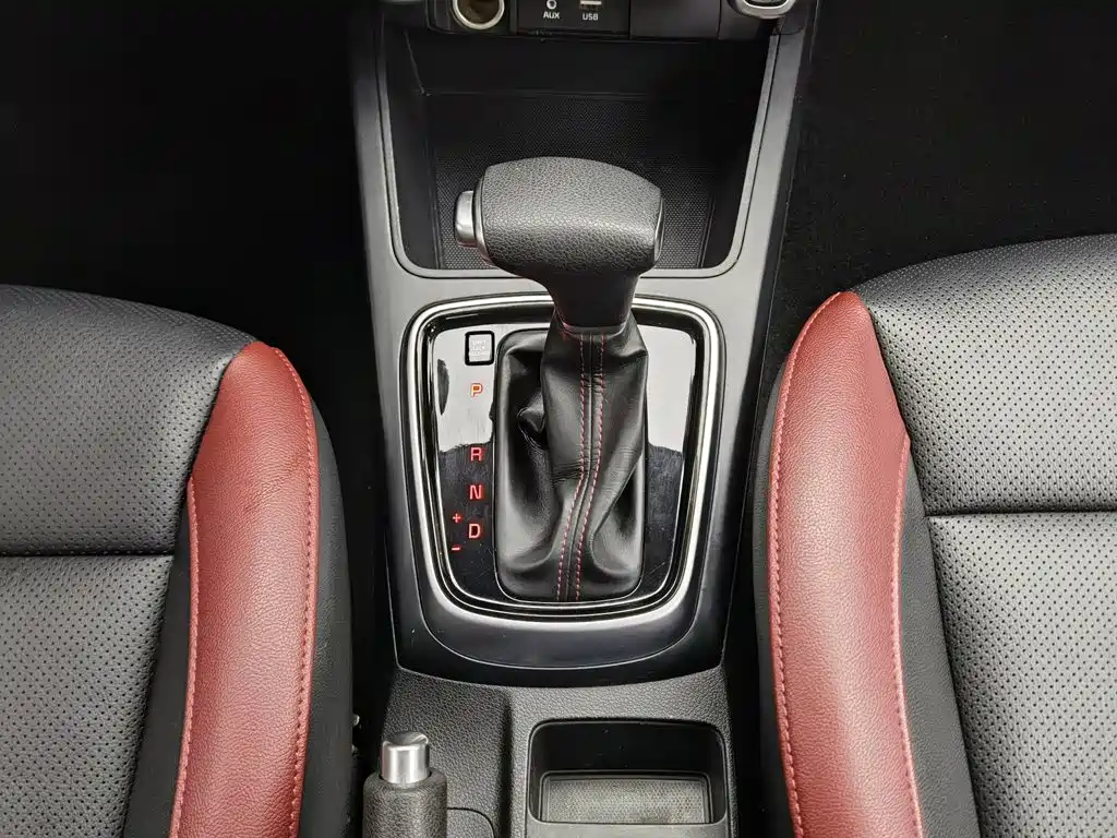 Kia KX Cross 2018 — фото 13