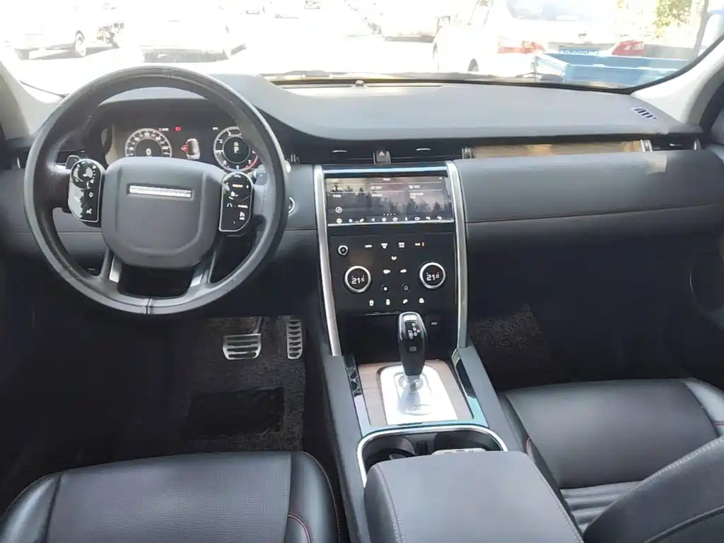 Land Rover Discovery Sport 2021 — фото 10