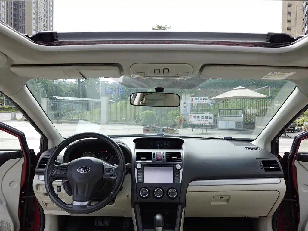Subaru XV 2013 — фото 11