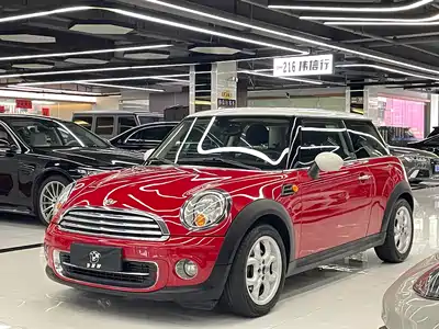 MINI MINI 2011