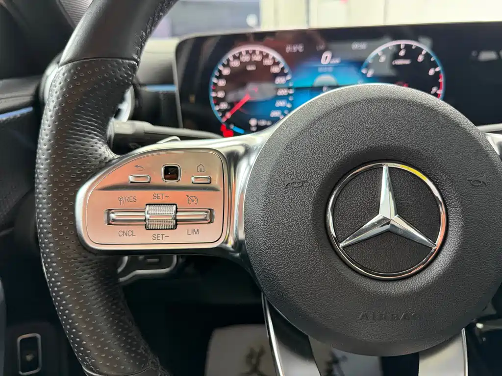 Mercedes-Benz A-Class 2020 — фото 16