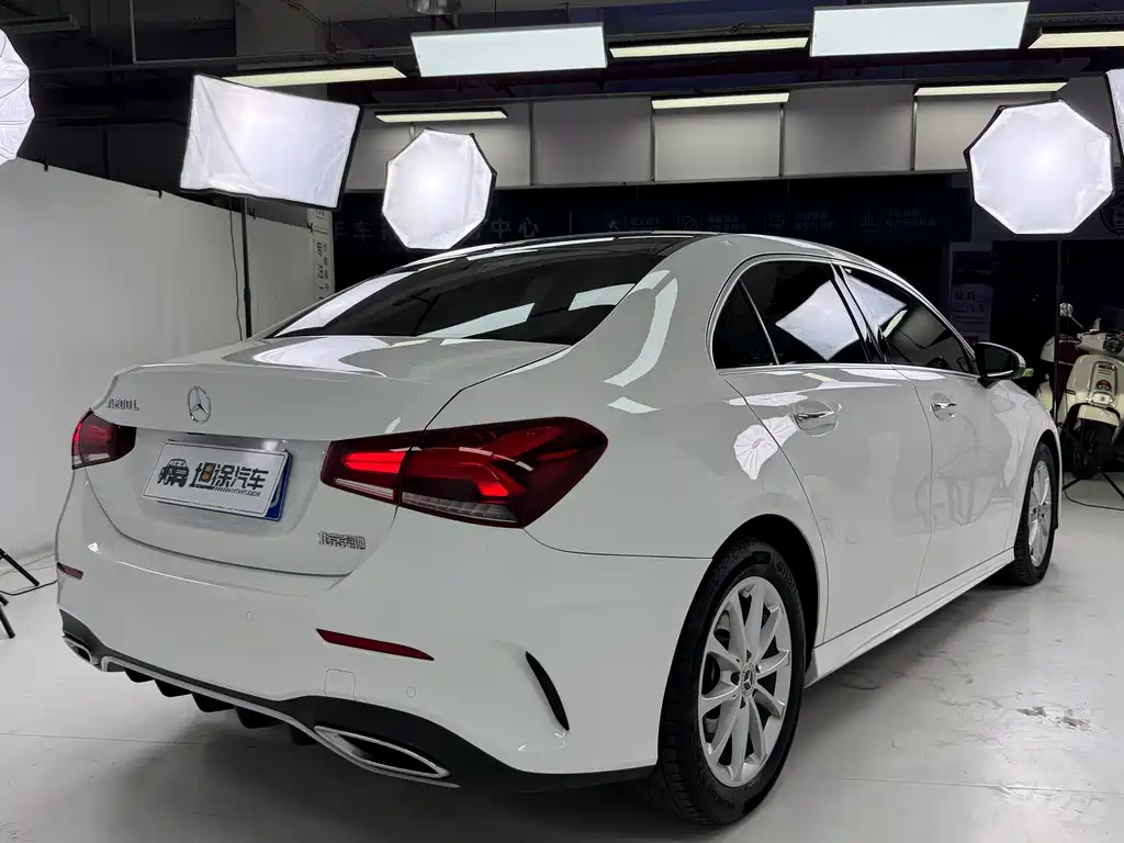 Mercedes-Benz A-Class 2020 — фото 27
